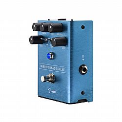 FENDER MIRROR IMAGE DELAY PEDAL
