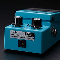 BOSS CE-2W WAZA CRAFT CHORUS