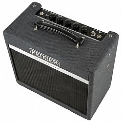 FENDER BASSBREAKER 007 COMBO GUITAR AMP