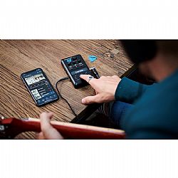 BOSS POCKET GT GUITAR EFFECTS PROCESSOR