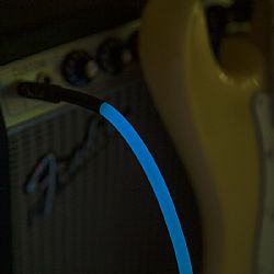 FENDER PRO GLOW IN THE DARK GUITAR CABLE BLUE 3m