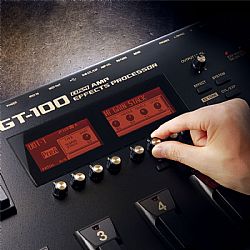 BOSS GT-100 COSM AMP EFFECTS PROCESSOR
