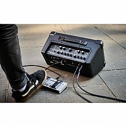 BOSS CUBE STREET II GUITAR AMP