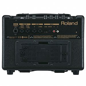 ROLAND AC-33 ACOUSTIC CHORUS AMP